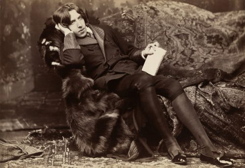 Bez lásky k sobě je život jako zahrada, do které neproniká slunce a všechny květiny v ní pomřely. – Oscar Wilde